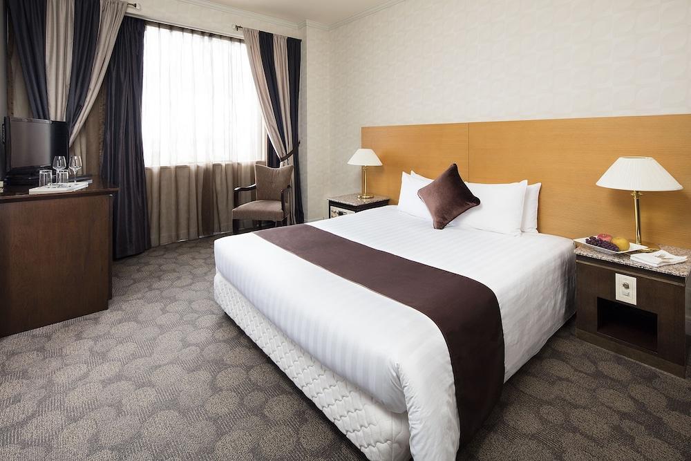 Francs Hotel