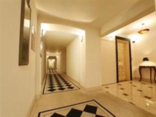 Francs Hotel